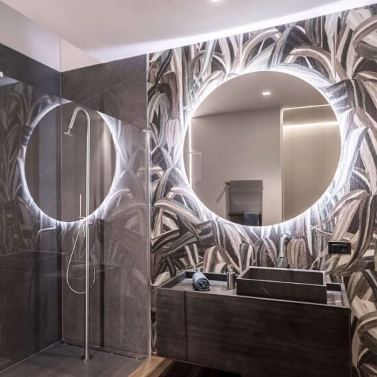 Apvalus veidrodis su LED apšvietimu