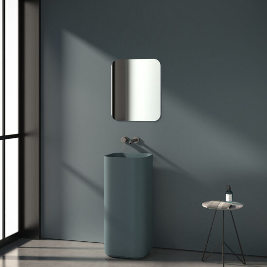 Veidrodis užapvalintais kampais