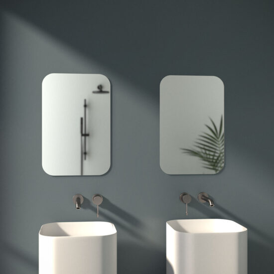 Veidrodis uzapvalintais kampais