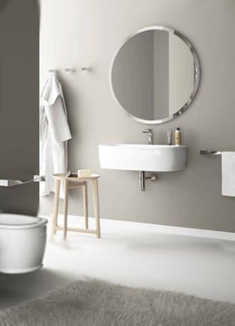 Round mirrors with 15 mm beveled edge