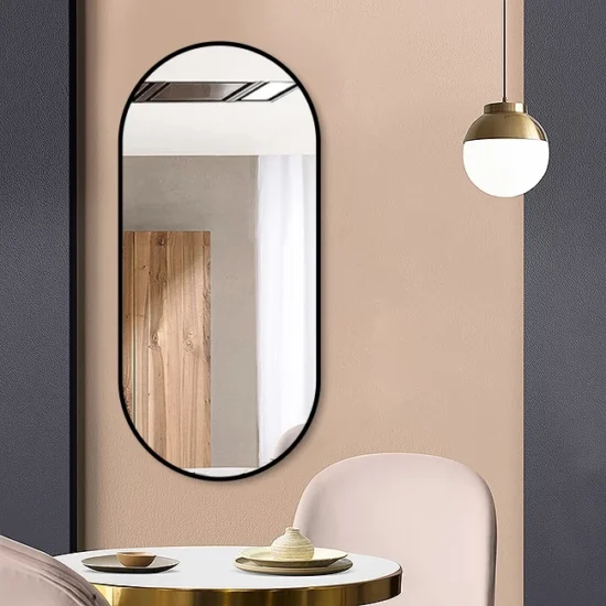 Ovalus veidrodis su juodu remeliu