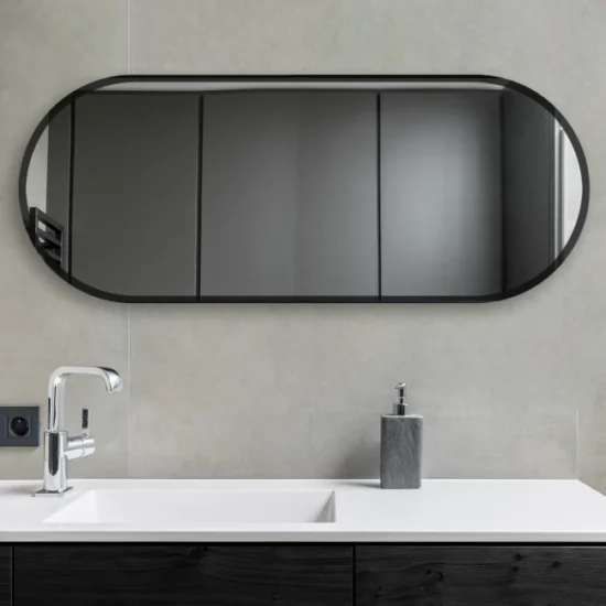 Ovalus veidrodis su juodu remu