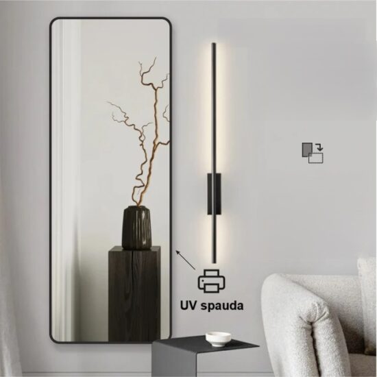 Veidrodis uzapvalintais kampais su juodu remeliu 60x160 cm