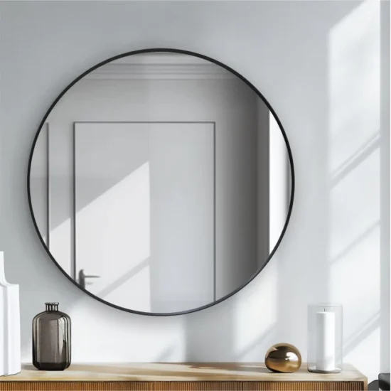 Apvalus veidrodis su juodu remu