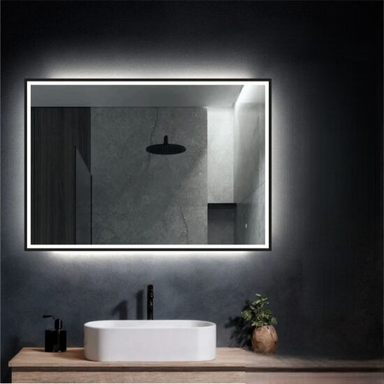 veidrodis su apsvietimu 100x70 cm